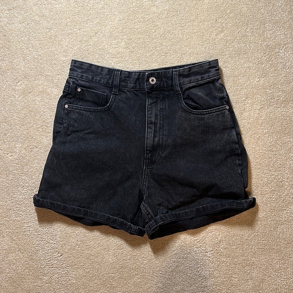 Zara Black Rolled-Hem High-Waist Jean Shorts